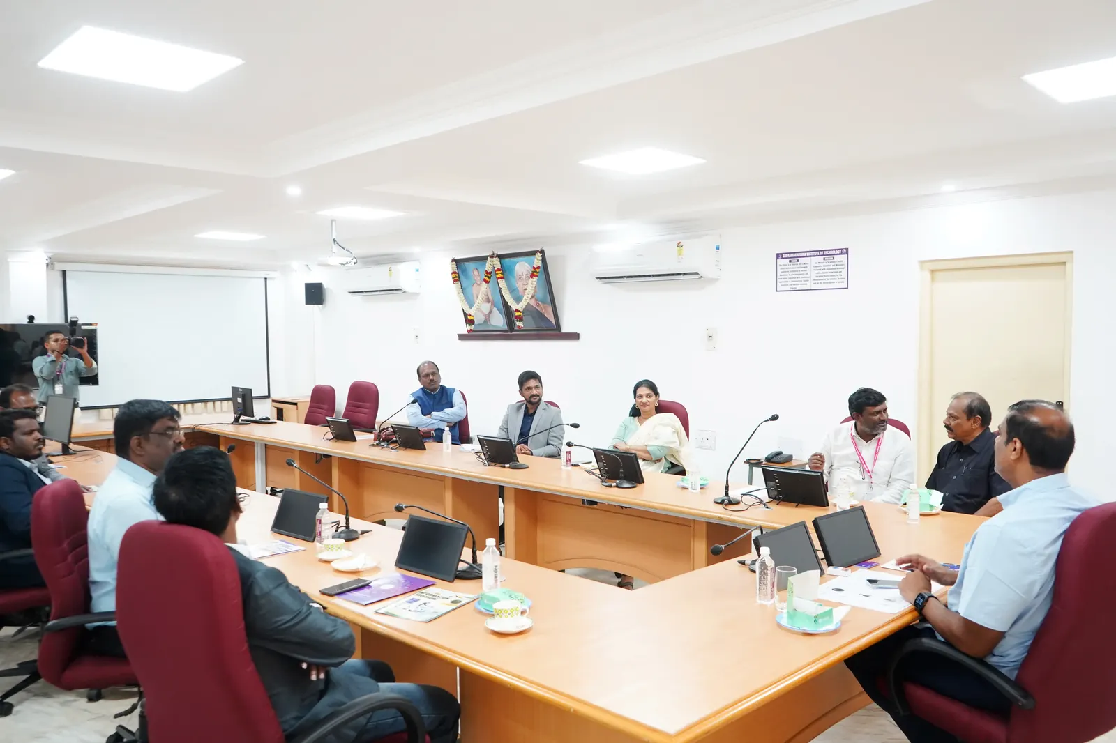 Organizers and chief guests roundtable